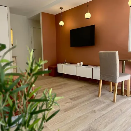 Elegance & Comfort - Terrace And Private Garage *